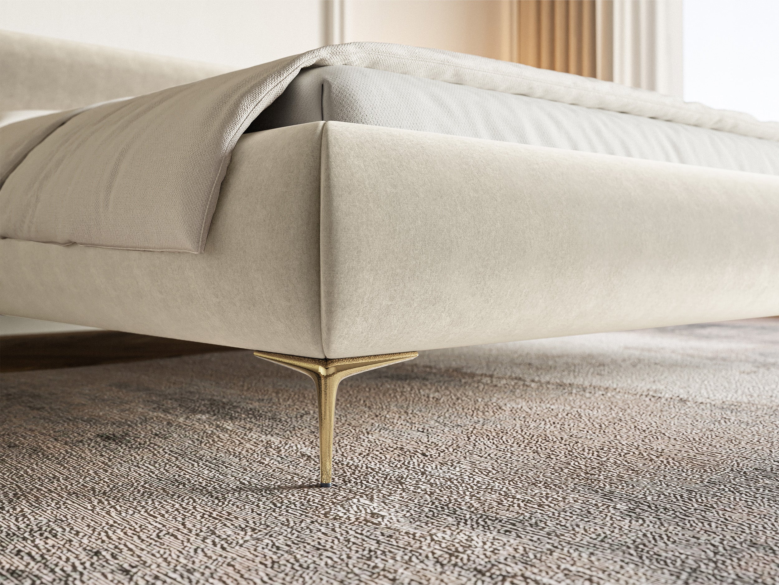 Łóżko tapicerowane 160x200 cm Roule z pojemnikiem stelaż metalowy kremowe welur hydrofobowy nóżki złote