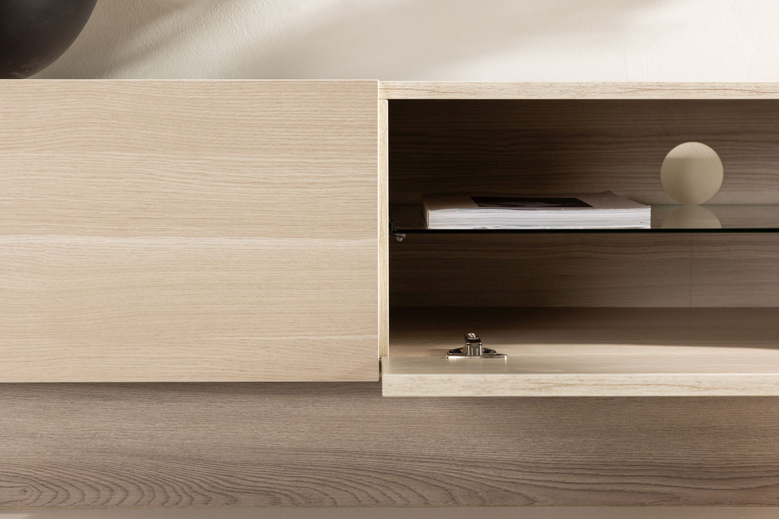 Szafka RTV Siveran 160x45 cm w kolorze naturalnym