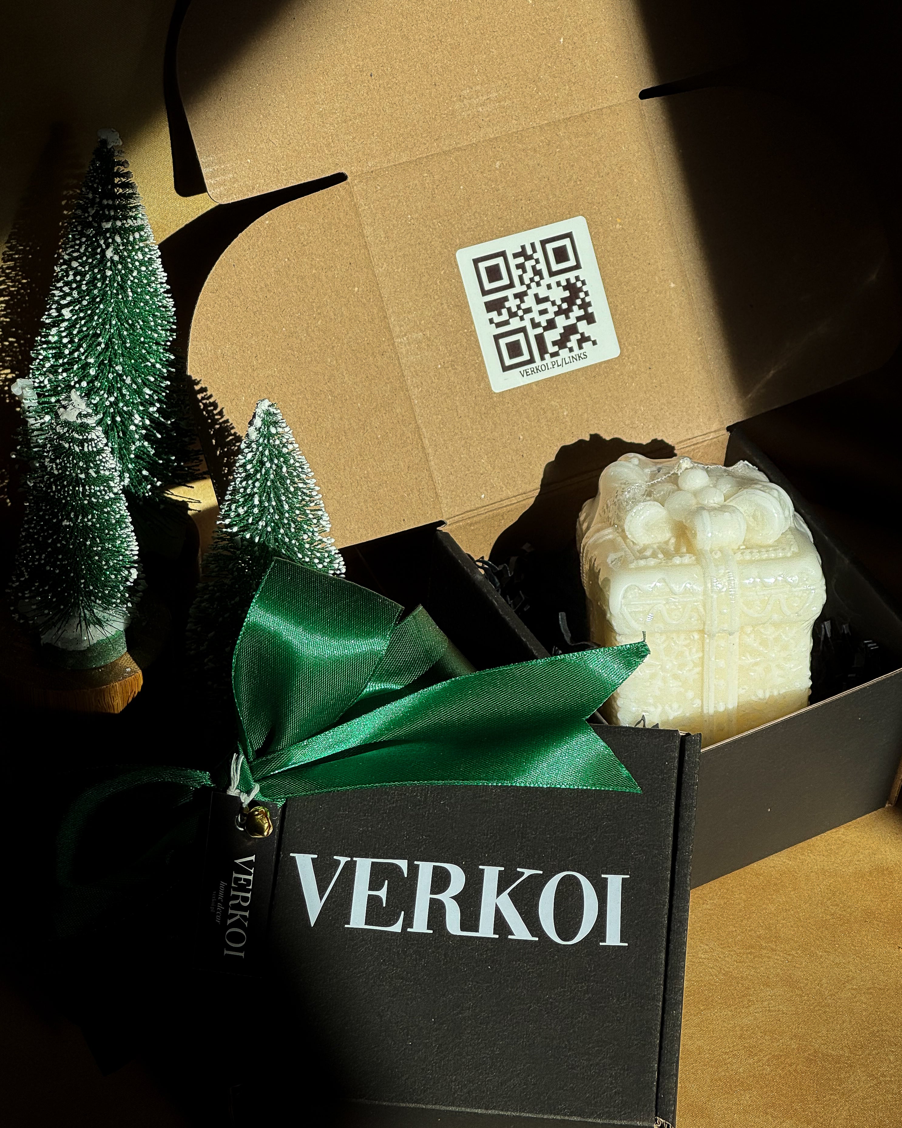 Świeca z wosku palmowego Christmas Prezent 320 g