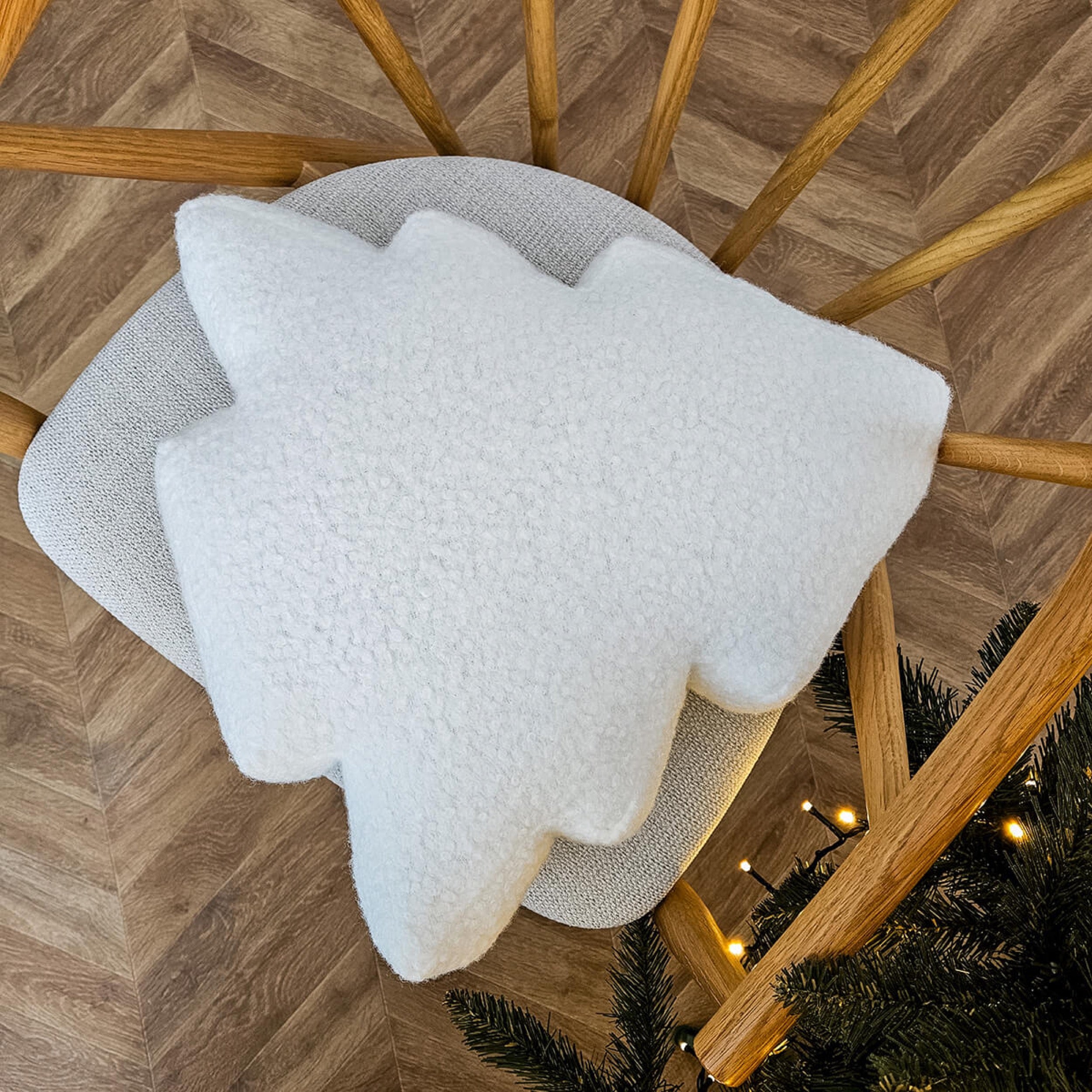 Poduszka Soft Loop 45x45 cm biała choinka