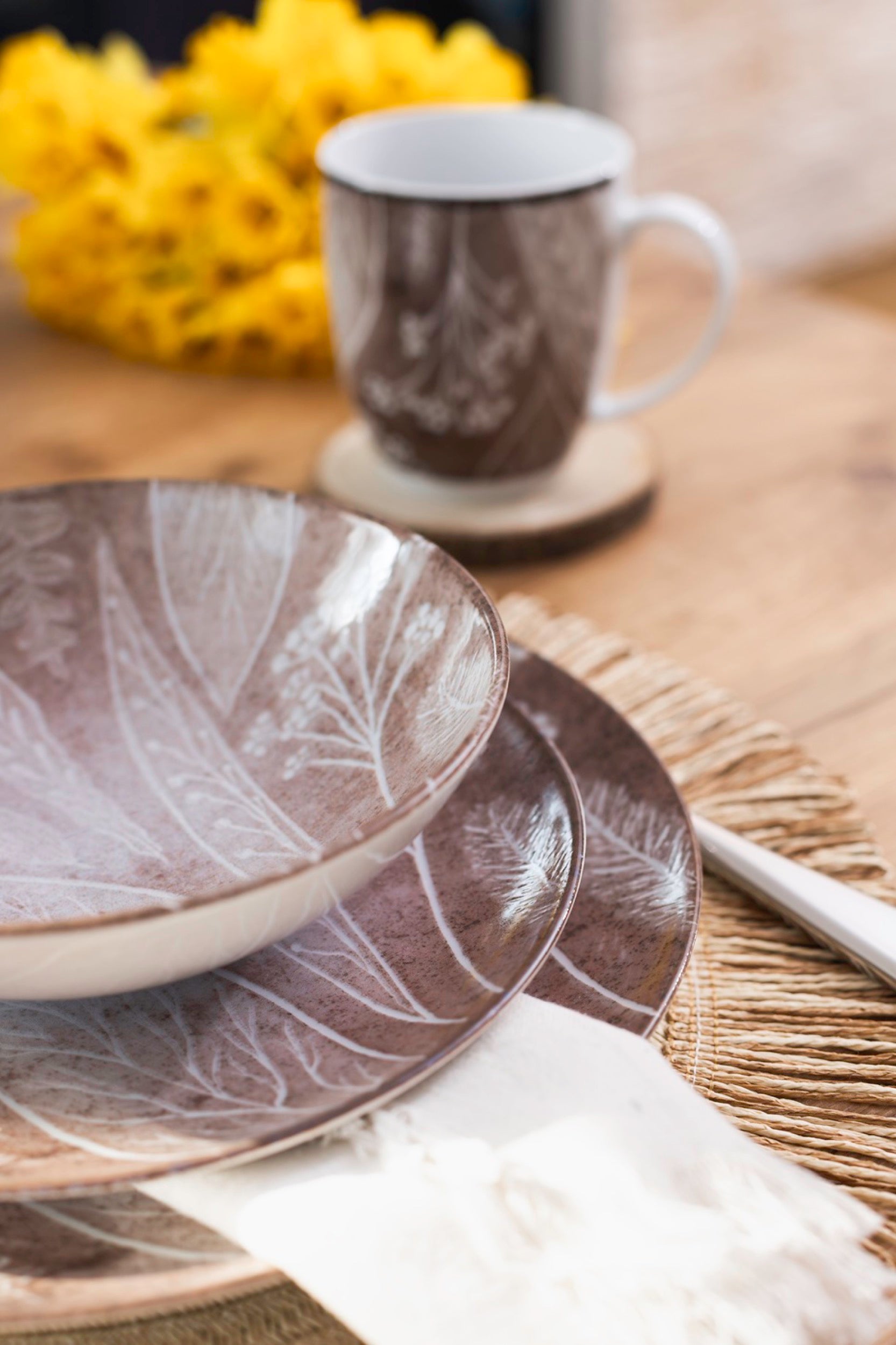 Miska salaterka porcelanowa Boss 17,5 cm brązowa