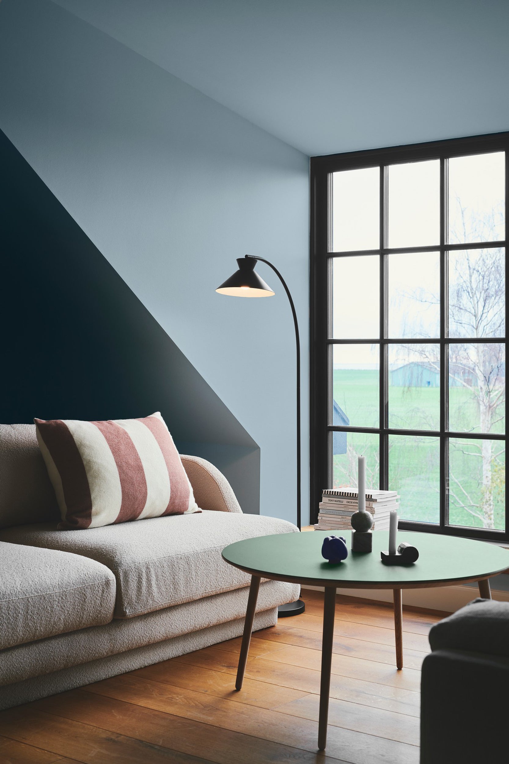 Lampa podłogowa Dial 150 cm czarna
