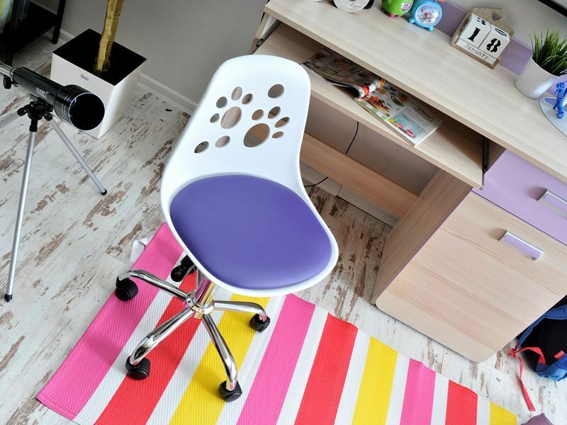 Fotel biurowy Foot biało - fioletowy do biurka dla dzieci 