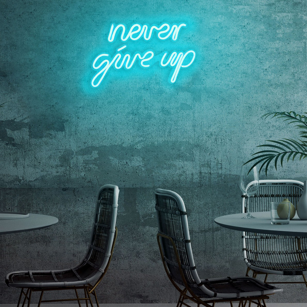 Neon na ścianę Letely z napisem Never Give Up niebieski