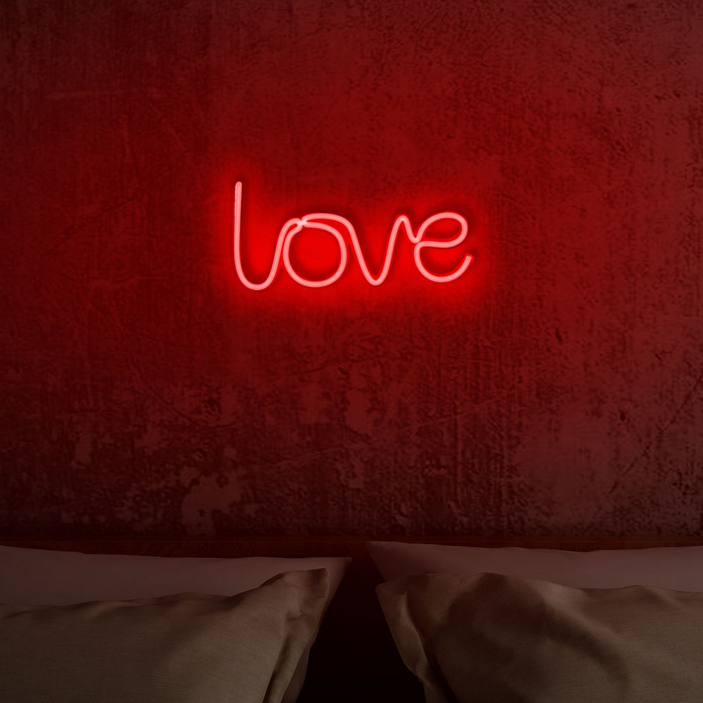 Neon na ścianę Letely z napisem Love czerwony