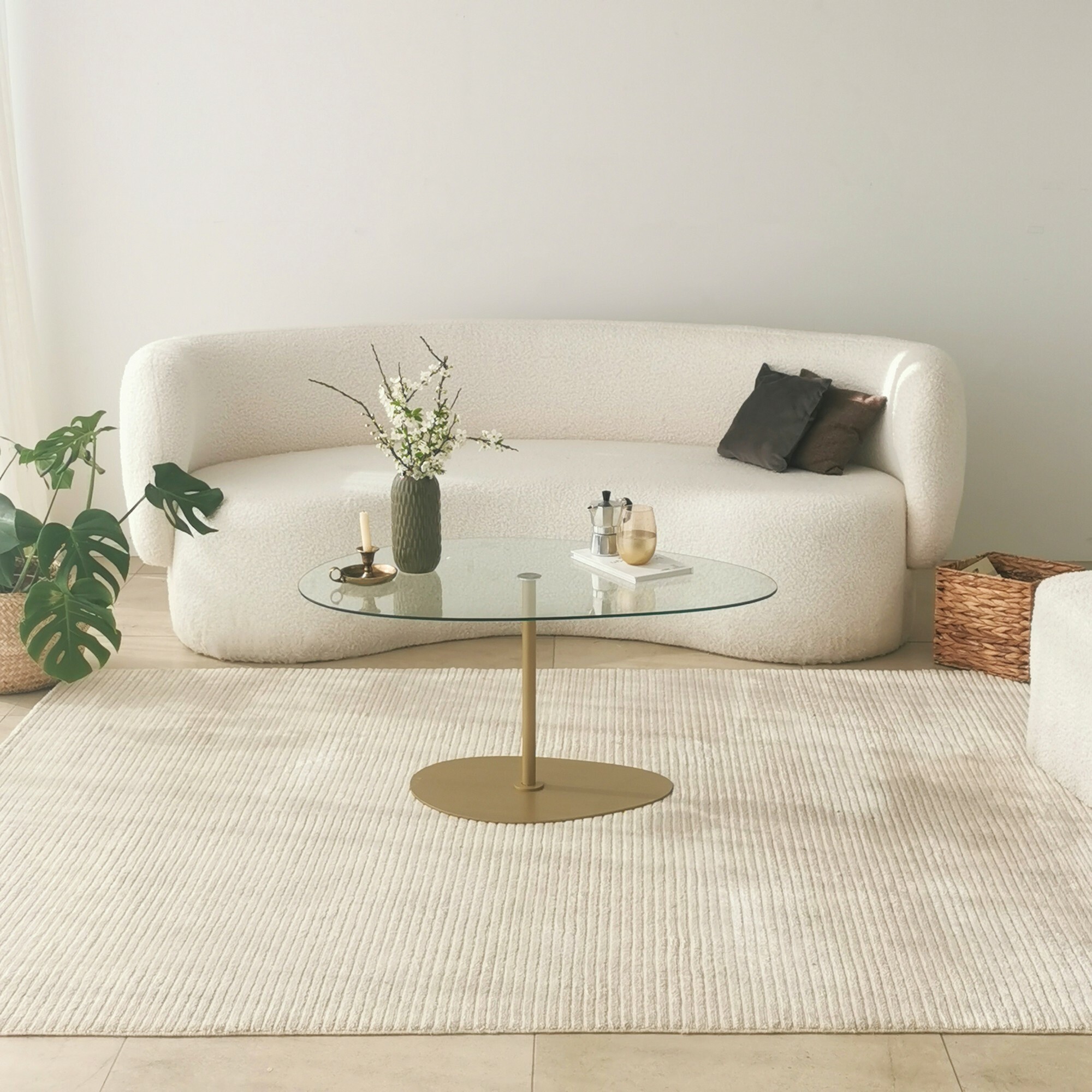 Stolik kawowy Pairrever 90x60 cm transparentne szkło/ złota podstawa