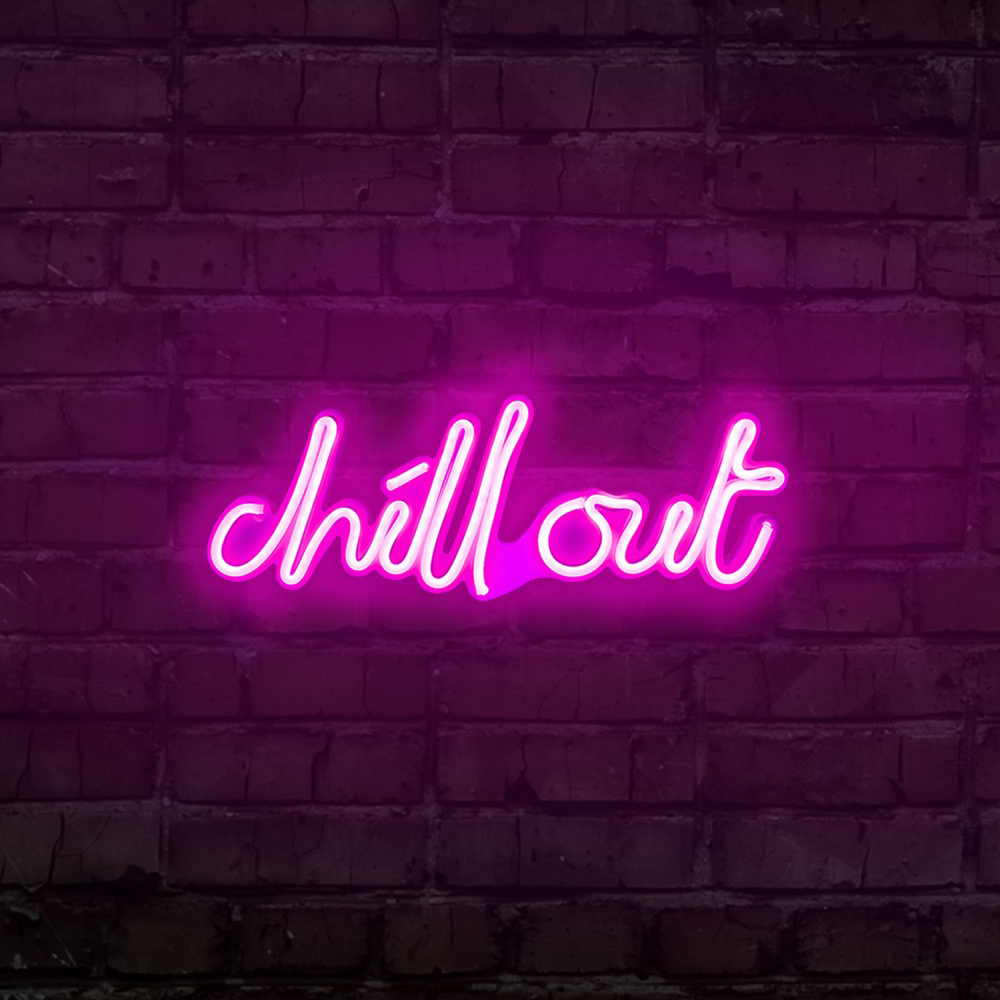 Neon na ścianę Letely z napisem Chill Out różowy