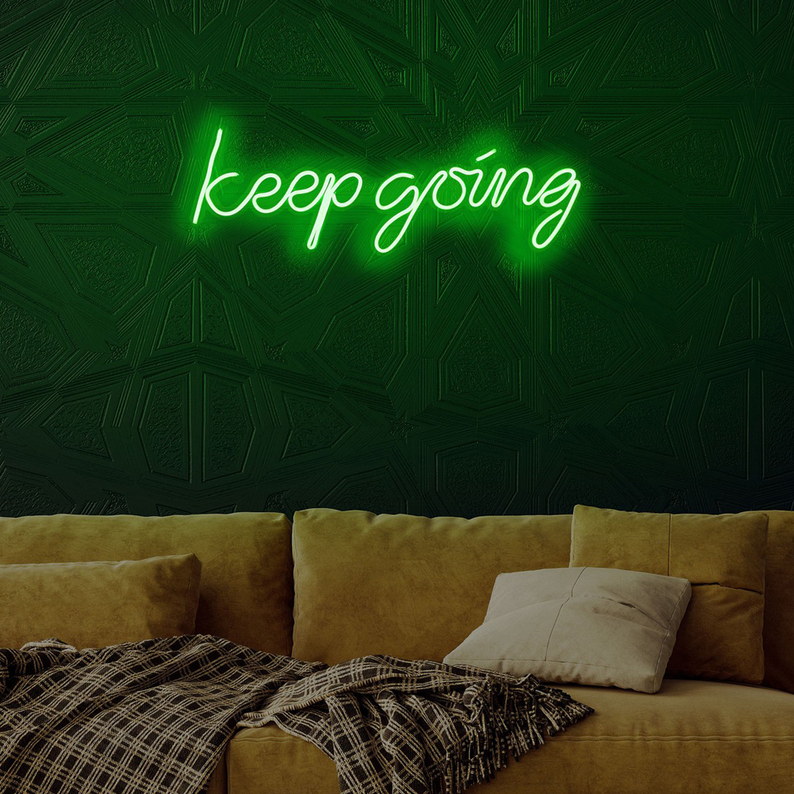 Neon na ścianę Letely z napisem Keep Going zielony