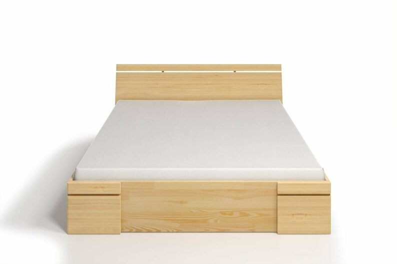 Łóżko Lopar z drewna sosnowego z czterema szufladami 180x200 cm Naturalny