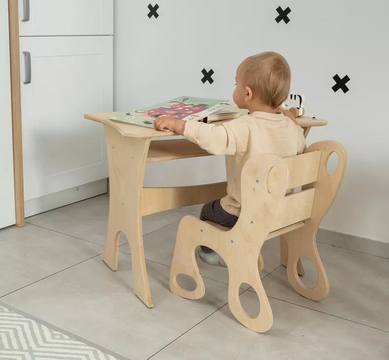 Stolik dziecięcy Ferioles - Certyfikat EN 71