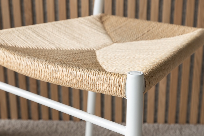 Krzesło drewniane Blimment plecione siedzisko beżowo/białe